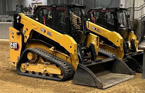 caterpillar 255 compact track loader